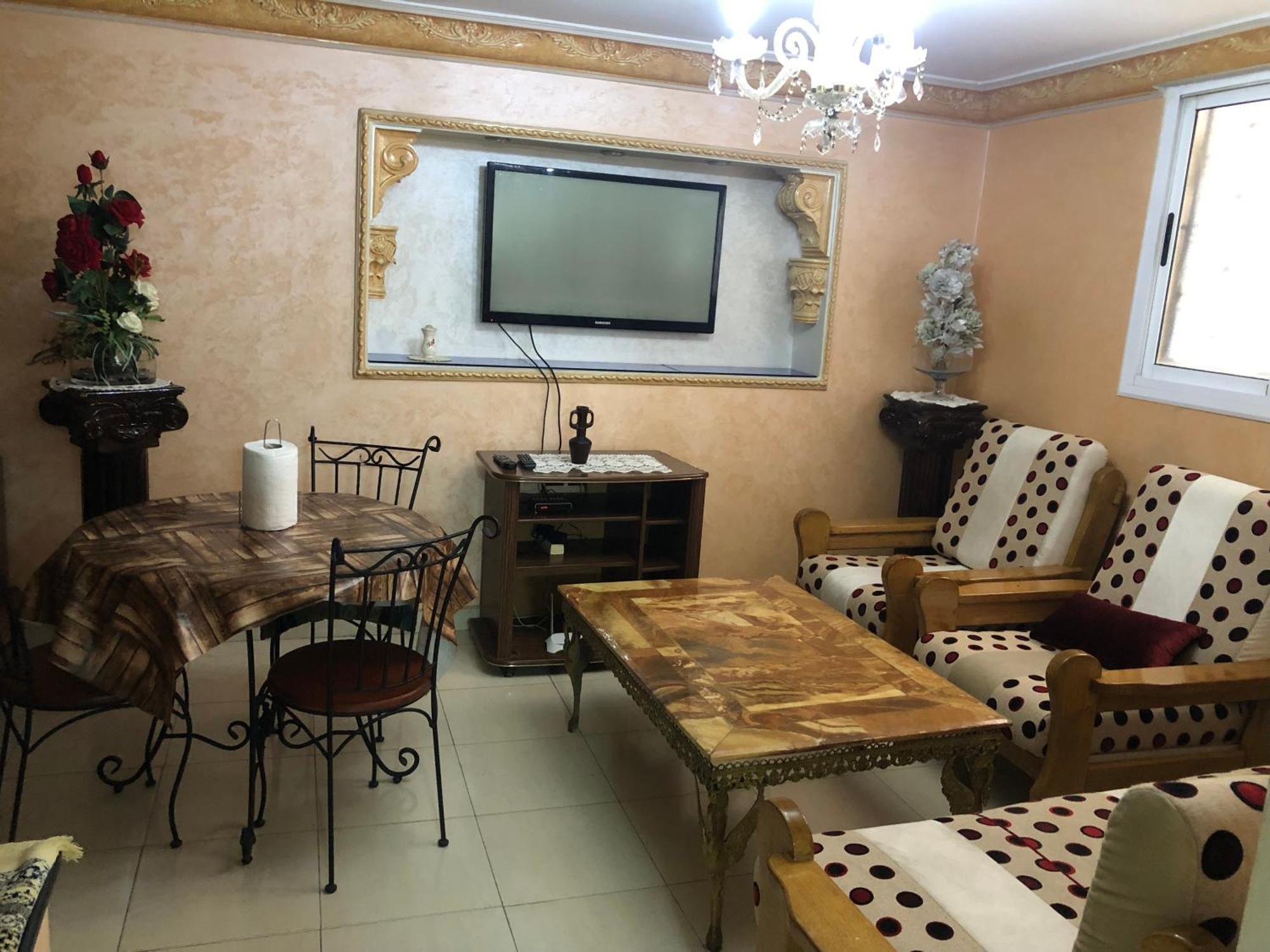 شقة توجد وسط مدينة طنجة و تتوفر على كامل التجهيزات الضرورية خاصةبالعائلات Екстериор снимка